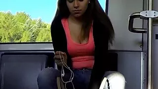 নির্লজ্জ অ্যাক্রোবেট ...