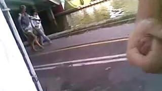 জুন গ্রীষ্মে মোরগ চা ...