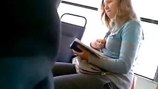 টেনটালাইজিং ব্রুনেট  ...