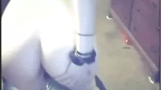 বাথরুমে দুই কার্ভি স ...