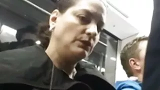 স্বর্ণকেশী রোলার স্ক ...