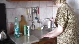 পাতলা ছোট ছোট চুলের  ...