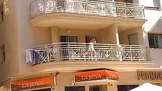 প্রতারণা স্বর্ণকেশী  ...