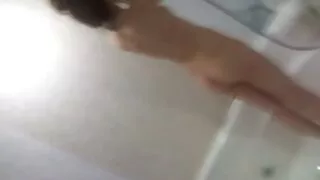 স্লুটি চিক মায়া মনর ...